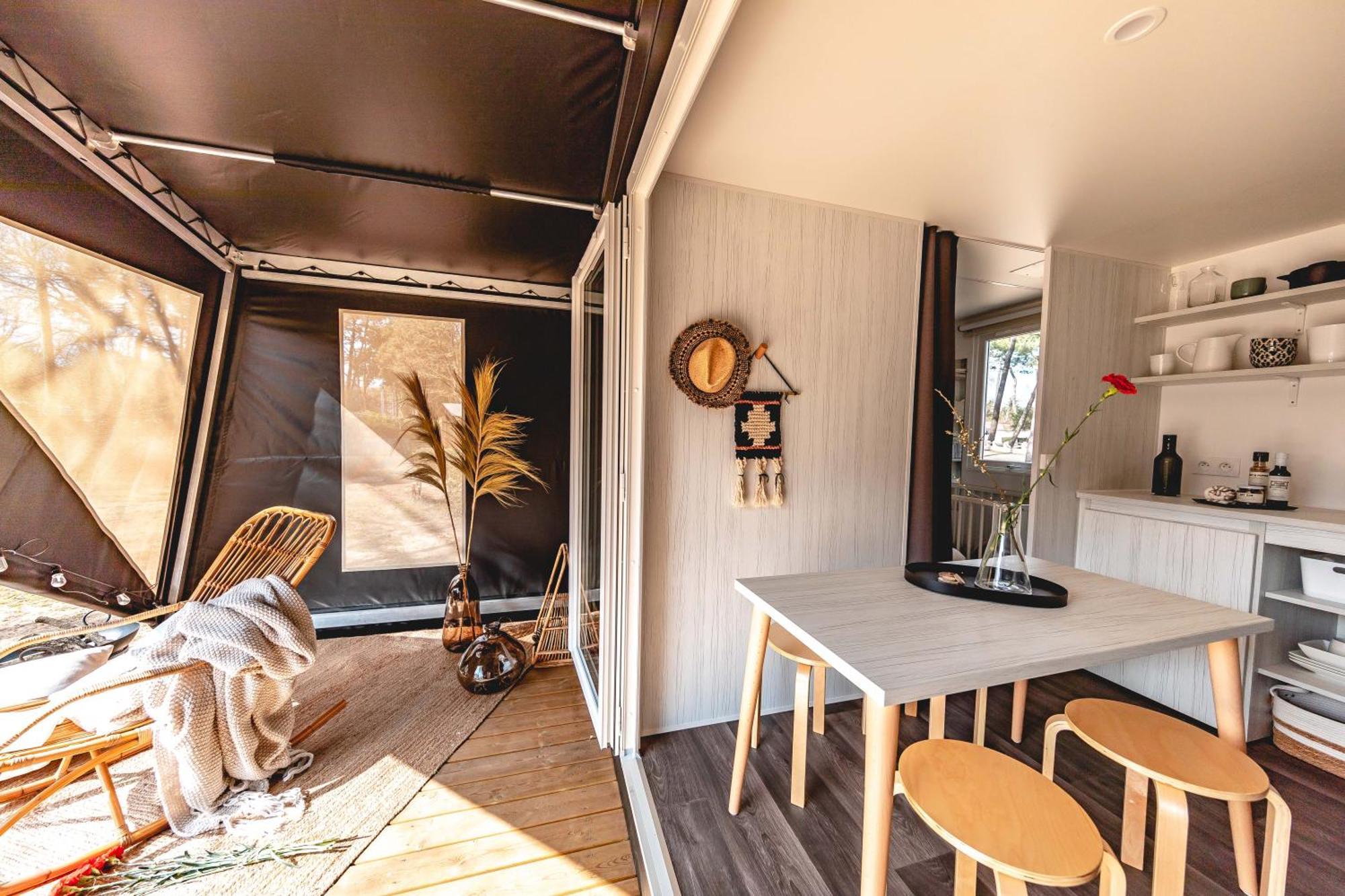 Camping Villaggio Internazionale San Menaio Exterior foto