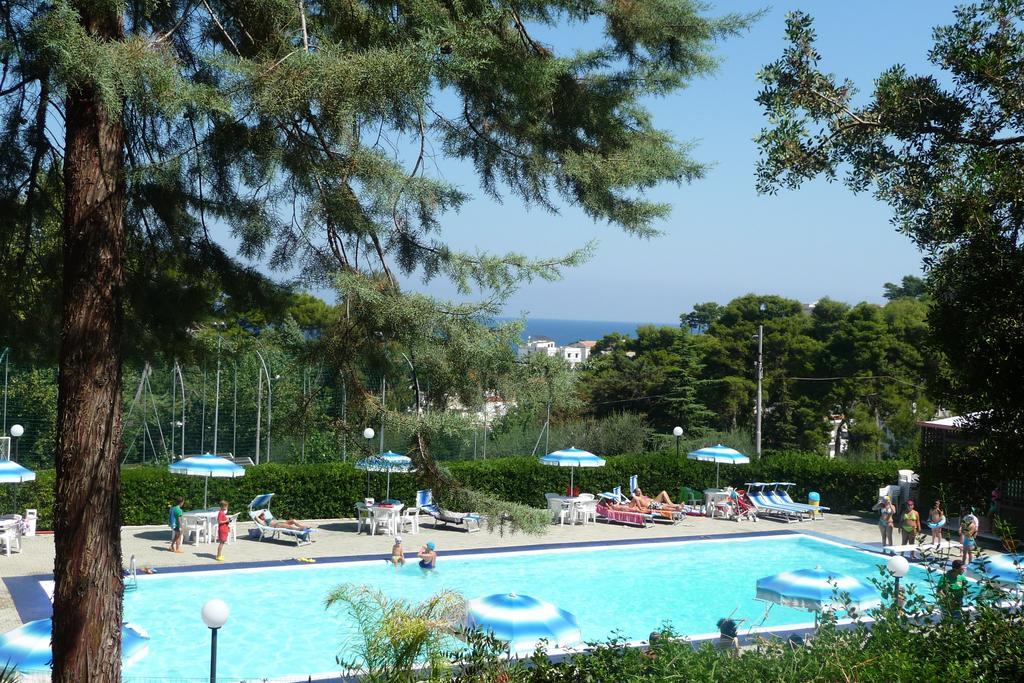 Camping Villaggio Internazionale San Menaio Exterior foto